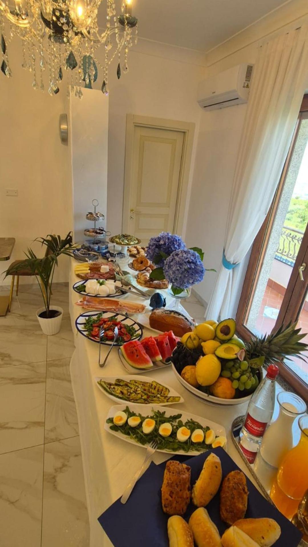 La Vigna Del Vento Bed & Breakfast Casola di Napoli Eksteriør bilde